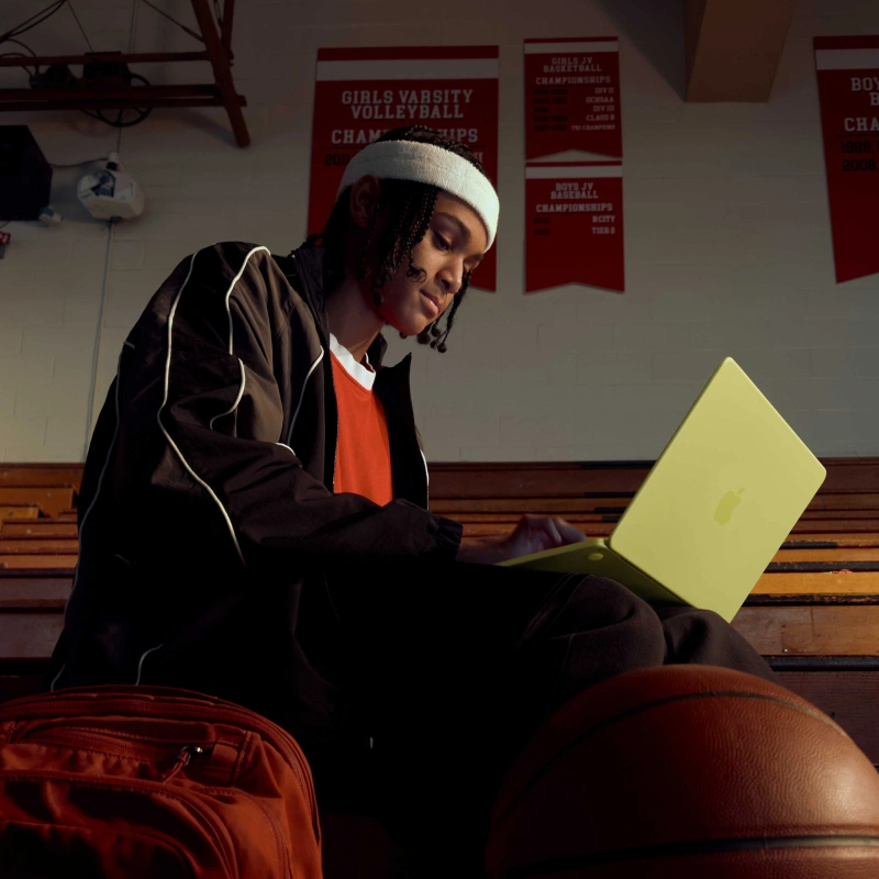 Apple MacBook Neo 13" 2026 256Гб Серебристый (MHFA4) (A18 Pro, 6C CPU/5C GPU, 8 Гб, 256 Гб SSD). Фото 7