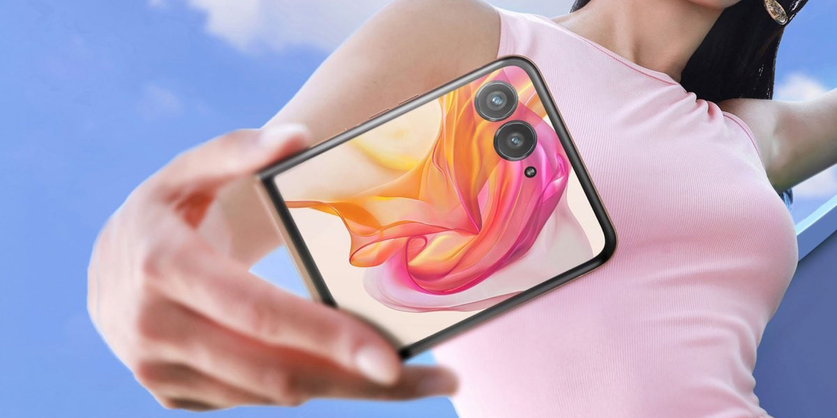 motorola-razr-50-ultra-novinka-01