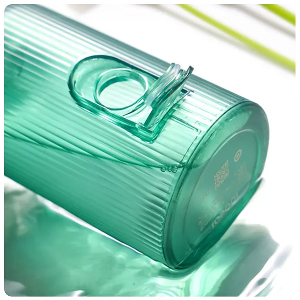 Soocas-Tooth-Punch-W3F-02