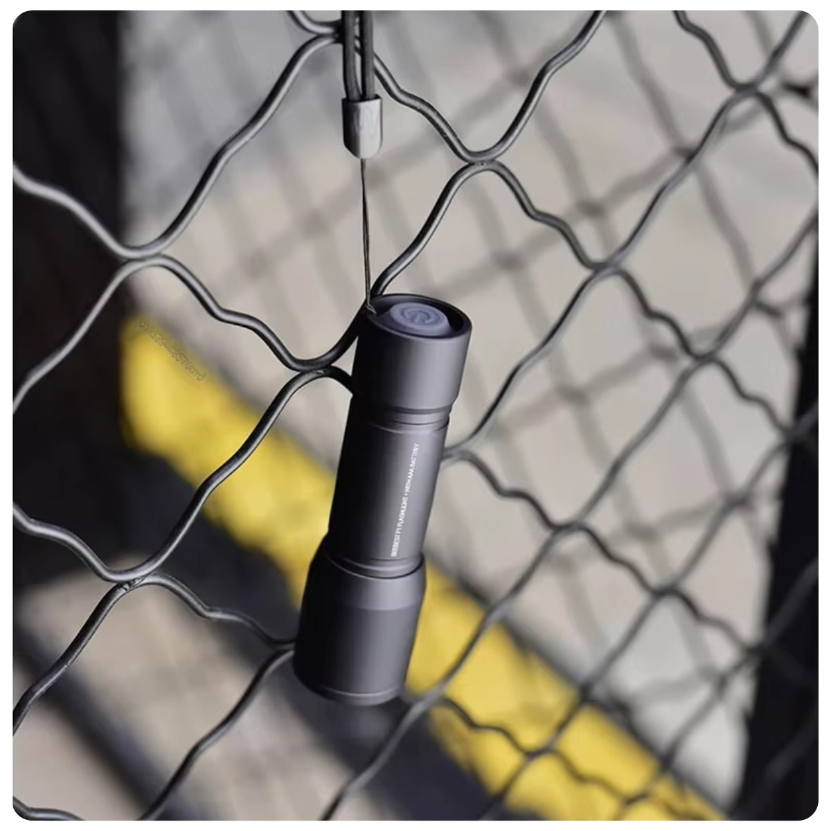 Beebest-Portable-Flashlight-Youth-Edition-FZ103-06