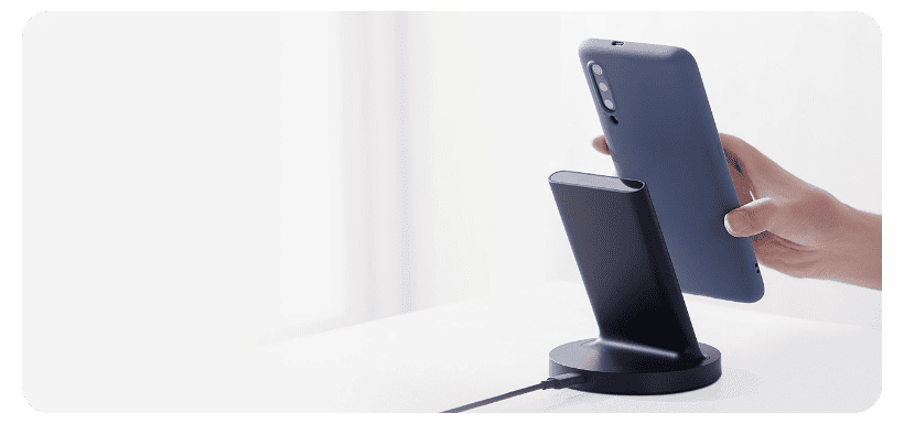 Xiaomi-Mi-20W-Wireless-Charging-Stand-WPC02ZM-05